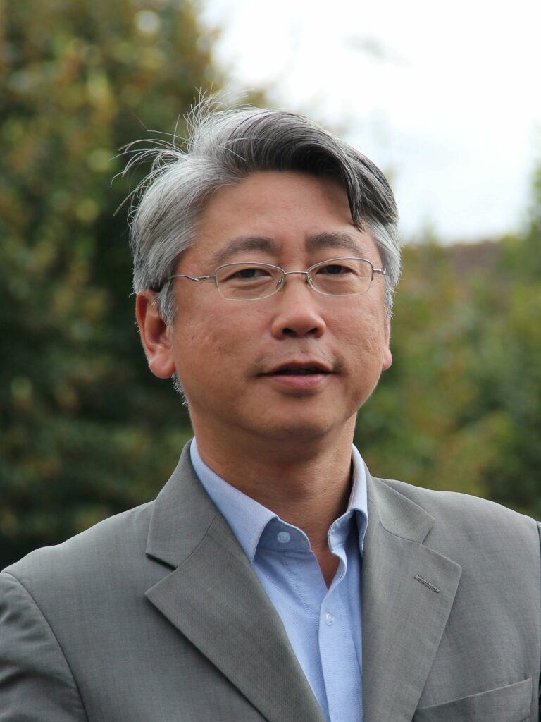 Xiaojun Huang